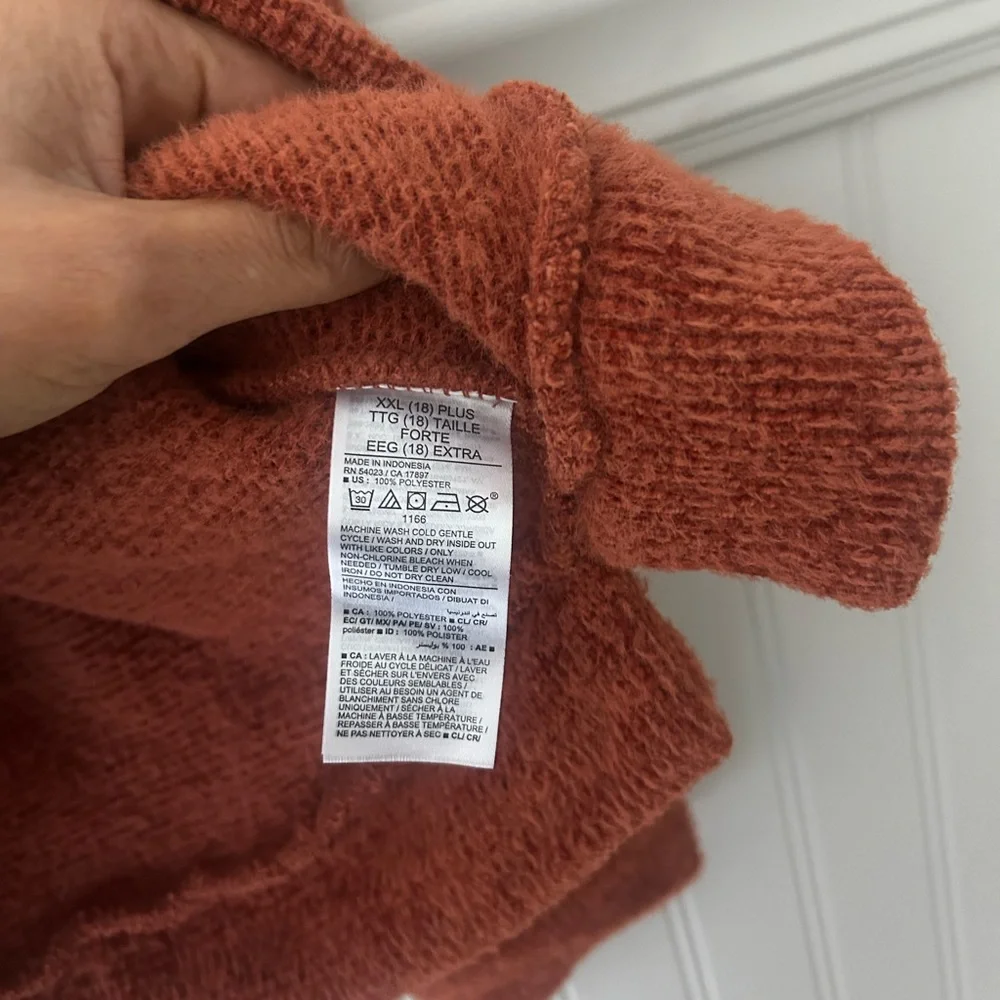 Old Navy Girls XXL Warm Cinnamon Crew Neck Sweater